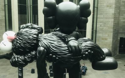 كاوس KAWS – الرفقة في زمن الوحدة